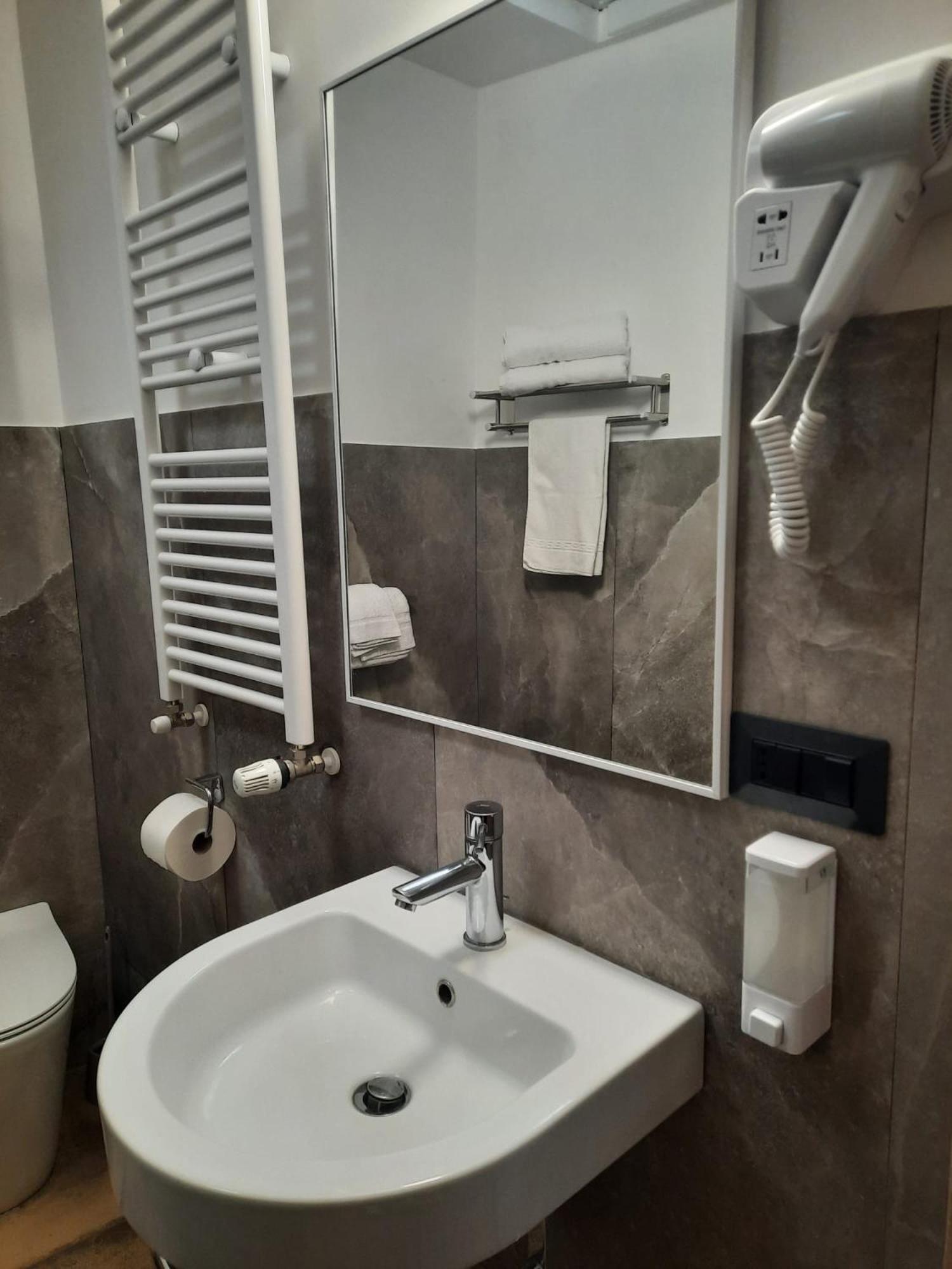 Viccinella House Apartment Capranica Exterior photo